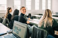 Studierende am Arbeiten.